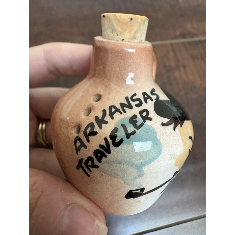 Vtg Rare Arkansas Traveler Ma & Pa Hillbilly Salt & Pepper Shakers Moonshine Jug - Picture 5 of 8
